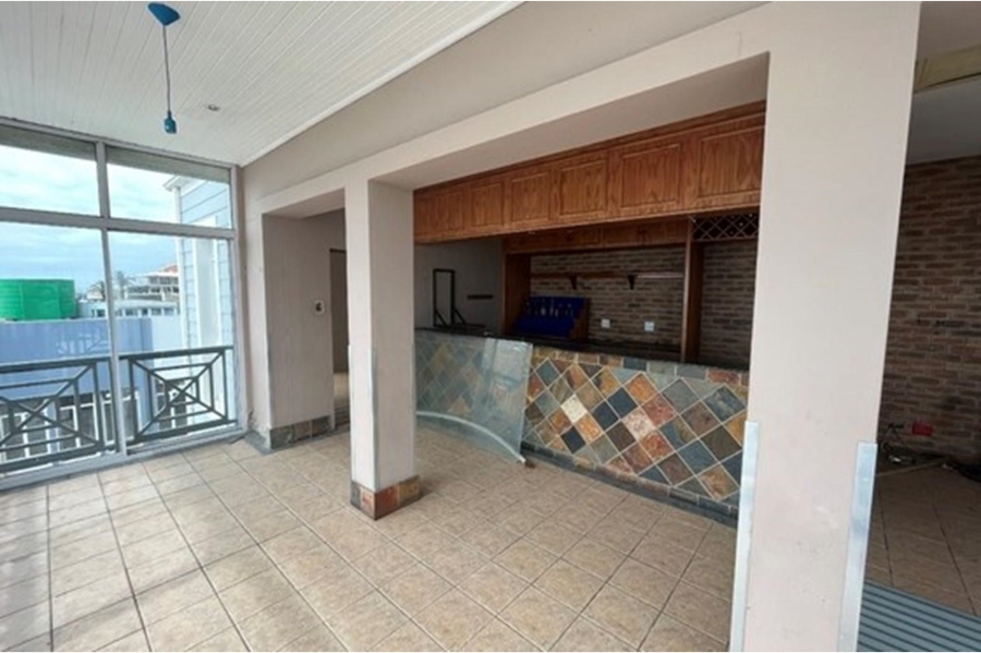Commercial Property for Sale in Humewood Eastern Cape